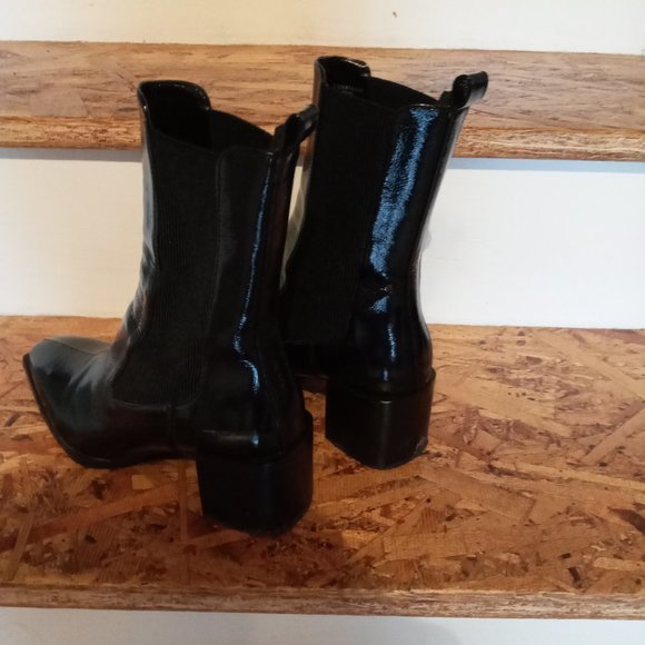 Black Zara Square-Toed Boots Size 8 - Picture 2 of 2